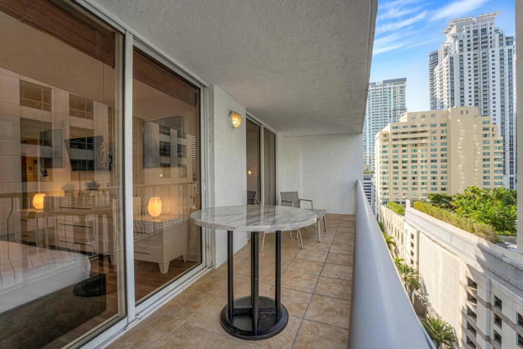 Impressive Unit In The Heart Of Brickell W Parking Appartement