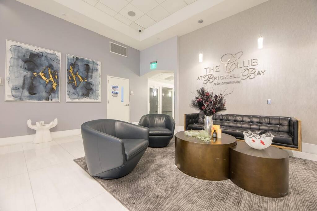 Impressive Unit In The Heart Of Brickell W Parking Appartement